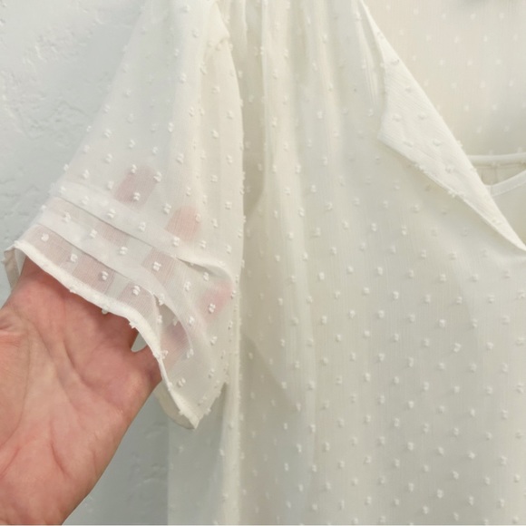 Nordstrom DR2 Women’s White Swiss Dot Blouse Top Size M - Picture 3 of 9